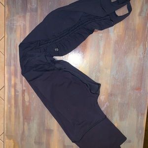 Lululemon Size 6 Legging with Stirrup